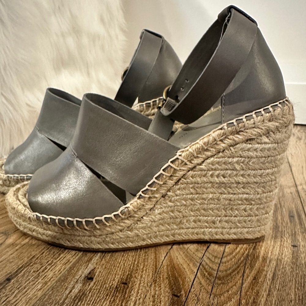 Treasure & Bond Gray Wedge Espadrilles